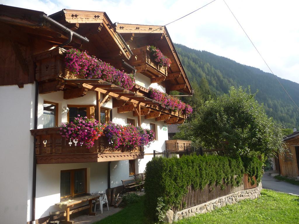 Familie Neunhaeuserer Neustift im Stubaital Εξωτερικό φωτογραφία
